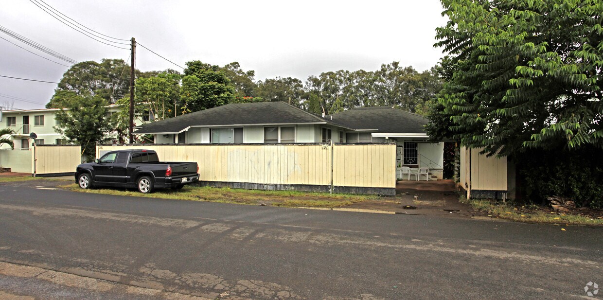 Foto del edificio - 197-199 Lakeview Cir