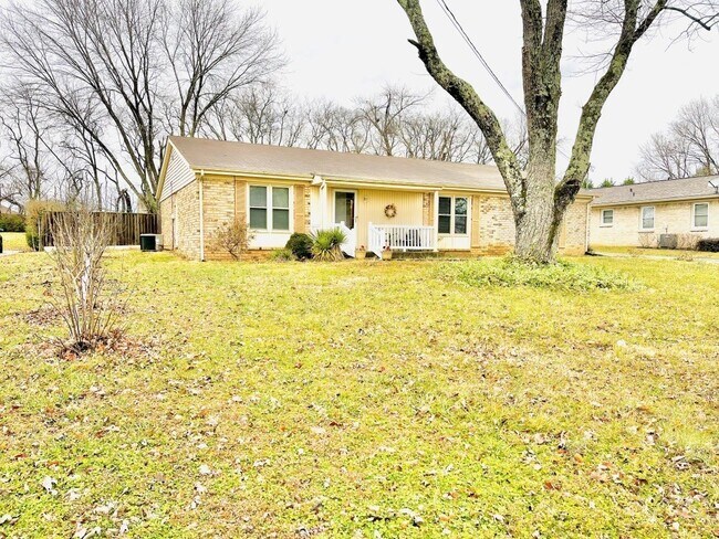 Building Photo - 4852 Cascade Dr