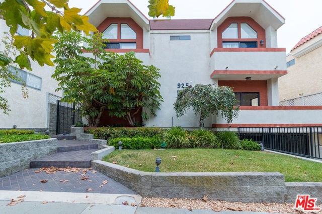 Primary Photo - 925 17th St