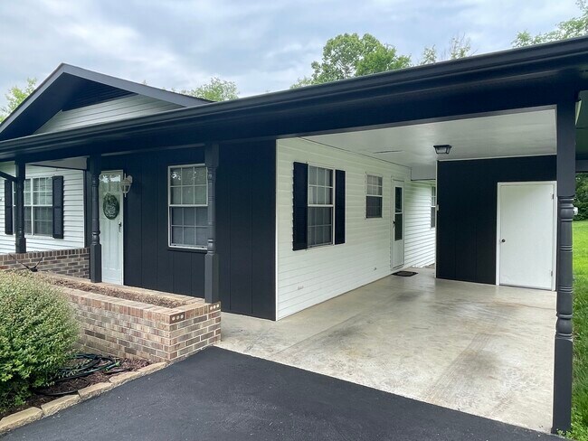 Cochera para un solo automóvil - 309 Shasta Ave