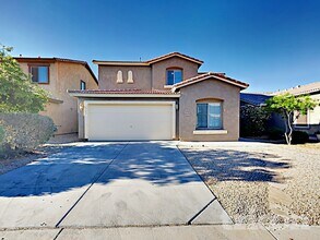 Building Photo - 45015 Bahia Dr