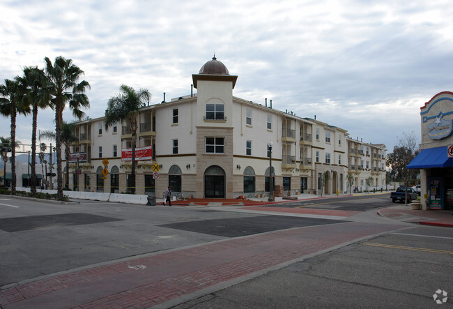 Building Photo - Parkview Court Senior Apartments