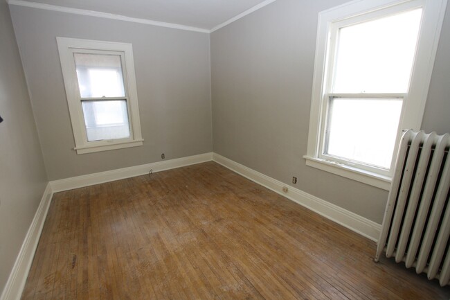 Building Photo - 386-388 Fry St