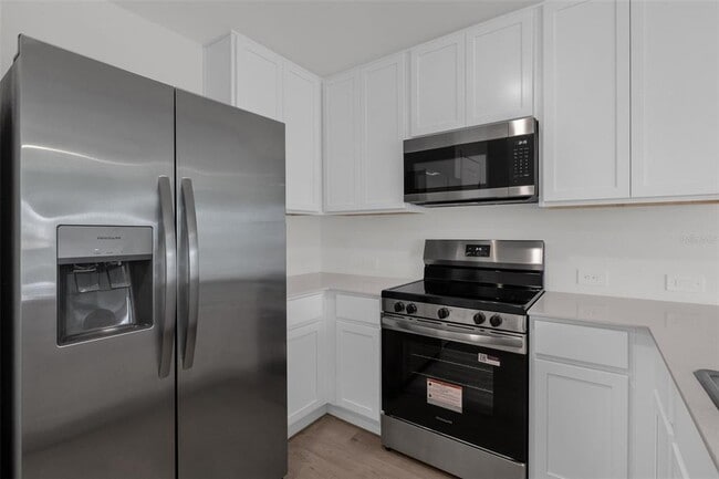Building Photo - 2424 Bevel Ln