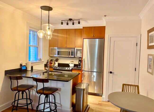 Foto del edificio - 1121 24th St NW