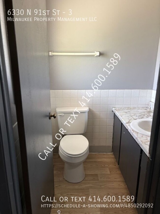 Foto del edificio - 6330 N 91st St