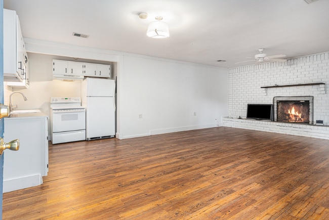 Photo - 15 Shem Dr Apartment