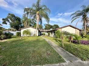 Building Photo - 107 Maplewood Dr