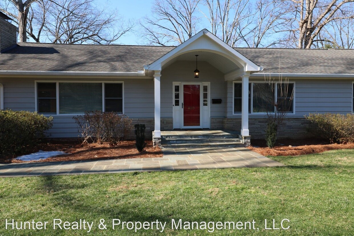 Primary Photo - 4 br, 3 bath House - 980 Wellington Rd
