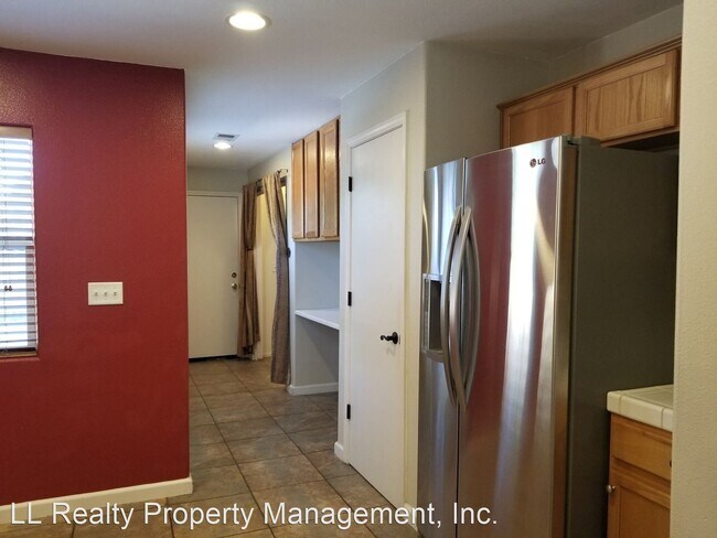 Foto del edificio - 4 br, 3 bath House - 1402 Honey Locust