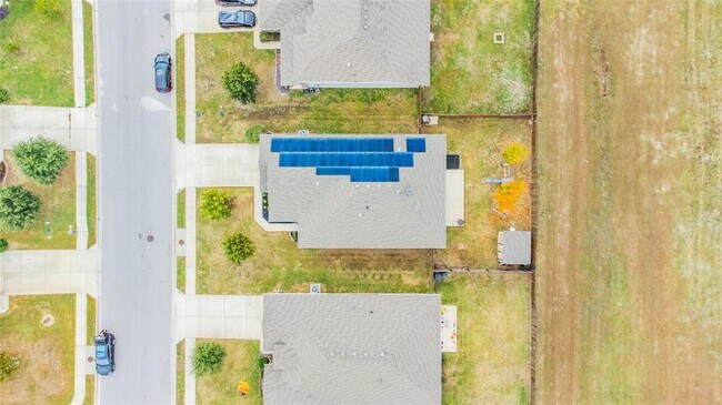 Building Photo - 204 Llano River Trail