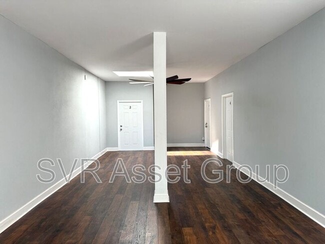 Photo - 11 E 7th St Apartment