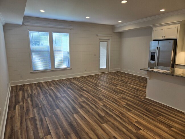 Foto del edificio - New Construction 4 Bedroom Townhome!