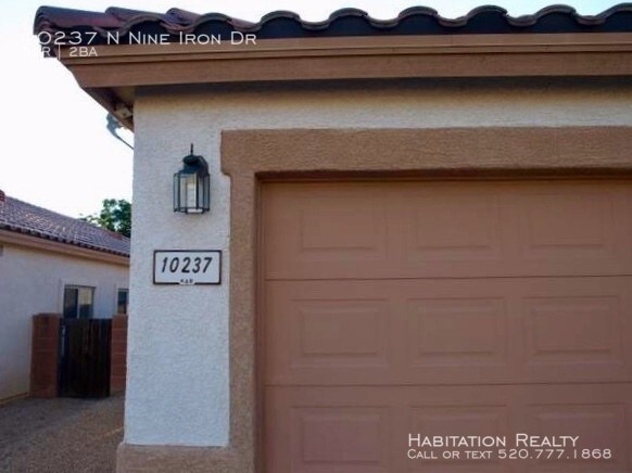 Building Photo - Spacious 3BD/2BA in The Villages of La Canada