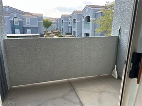 Building Photo - 6955 N Durango Dr