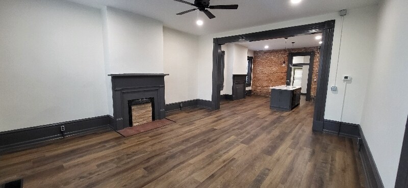 Primary Photo - 35 W High St