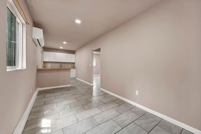 Building Photo - 4341 Laurel Canyon Blvd