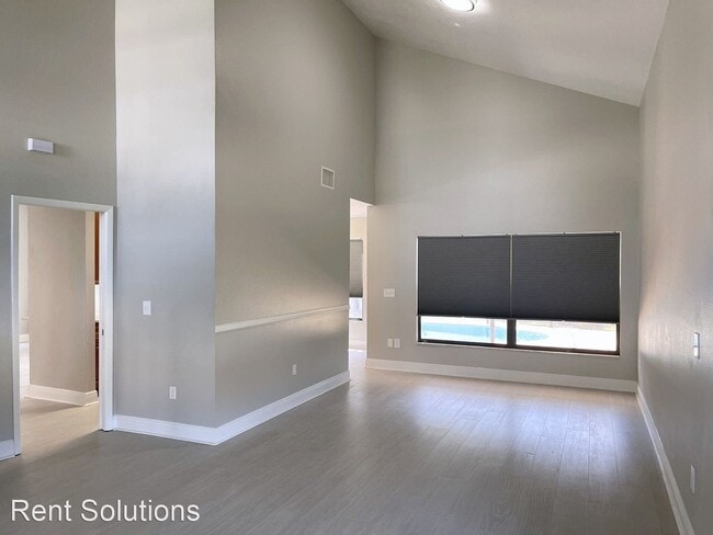 Building Photo - 3 br, 2.5 bath House - 8758 Huntfield Street