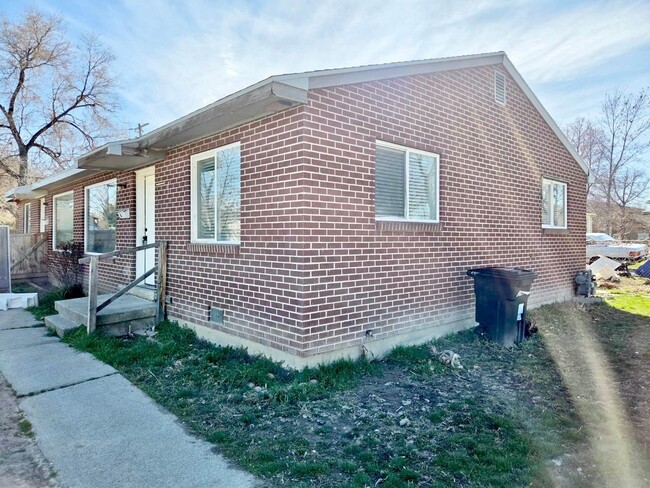 Building Photo - 1347 West 700 S