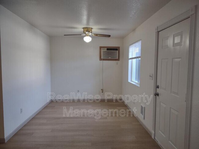 Foto del edificio - 120 Sunny Ln