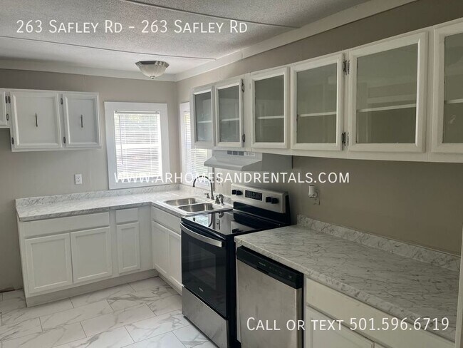 Building Photo - 263 Safley Rd