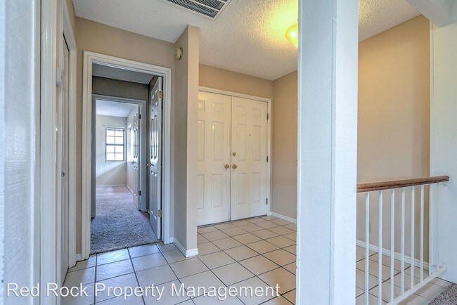 Building Photo - 426 W Brigham Rd