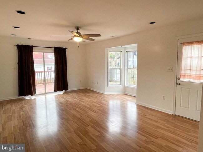Building Photo - 10845 Fairchester Dr