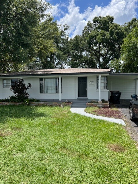 Foto principal - 3610 Lake Underhill Rd