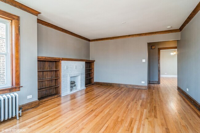 Building Photo - 4051 W Barry Ave
