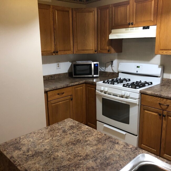 Foto del edificio - 1530 Creekside Rd