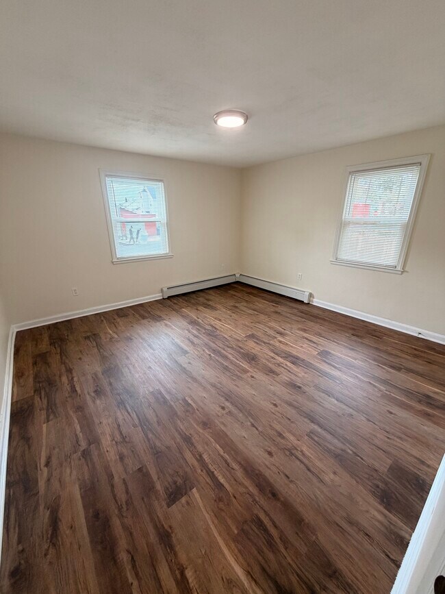 Foto del edificio - 211 Hillcrest Ave