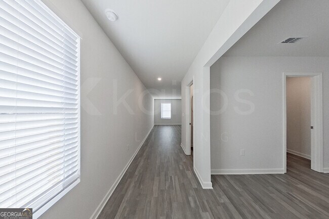 Foto del edificio - 137 Quail Ridge Dr