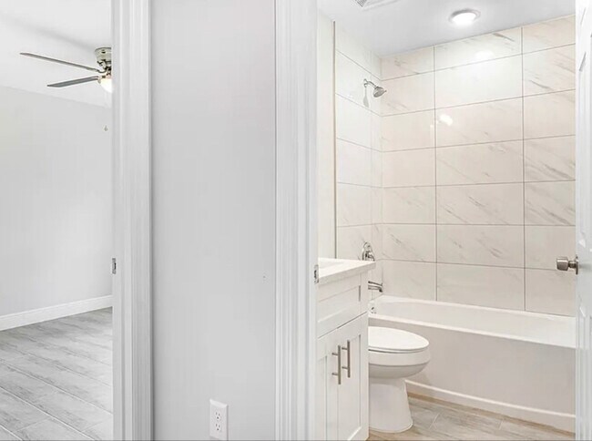 Building Photo - 2509 34th St W