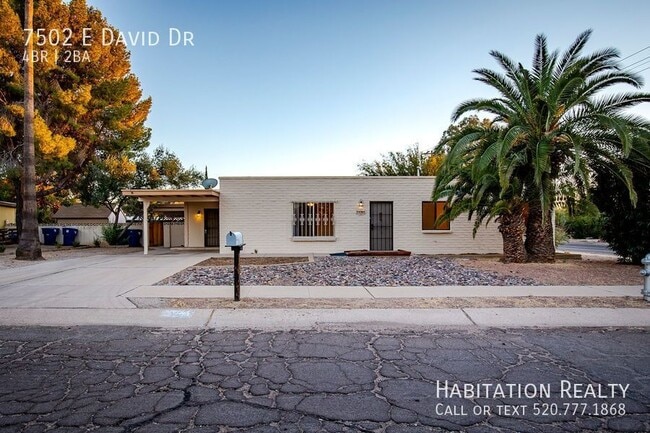 Foto del edificio - 7502 E David Dr