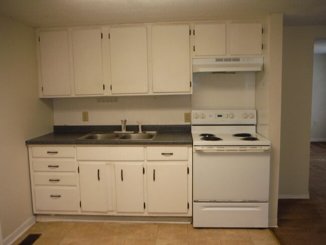 Foto del edificio - 5510 Lakeview Dr