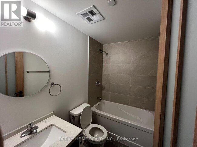 Building Photo - 3421 Sheppard Ave E