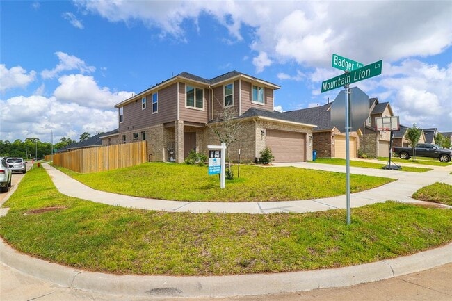 Building Photo - 27035 Badger Way
