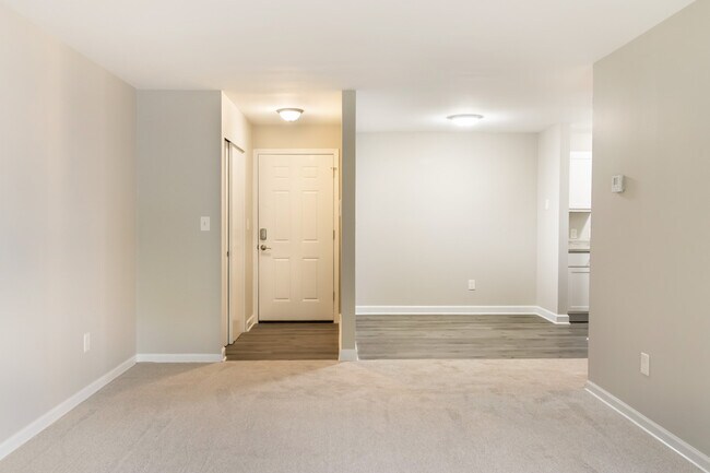 Building Photo - 10280 W Dean Rd