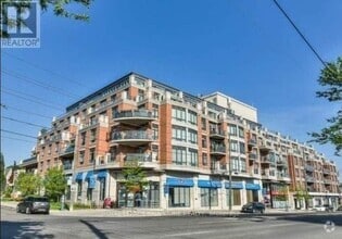 Building Photo - 1717-1717 Avenue Rd