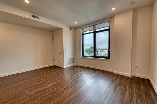 Foto del edificio - 957 Broadway