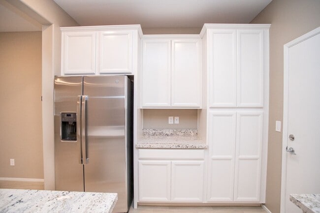 Foto del edificio - COMING SOON Gorgeous Townhome 3/2 in Santa Rosa Community in Summerlin!