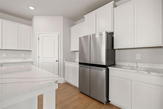 Foto del edificio - 17107 James Trl