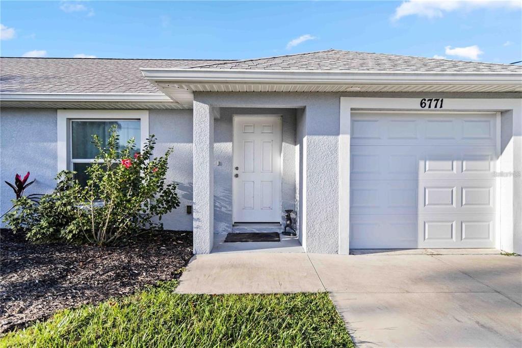 Foto del edificio - 6771 Topeka Ln