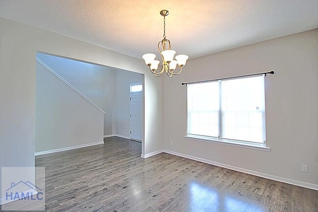 Foto del edificio - 1301 Windrow Dr