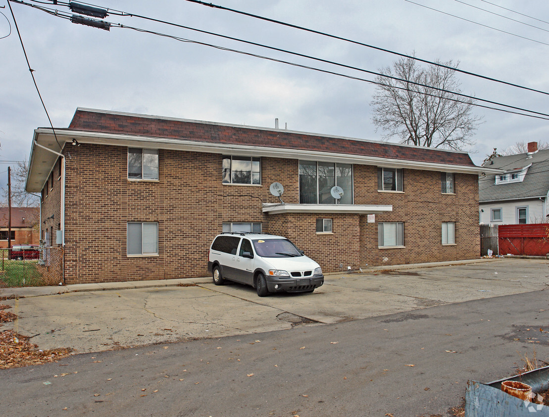 Foto del edificio - 220 Burkhardt Ave