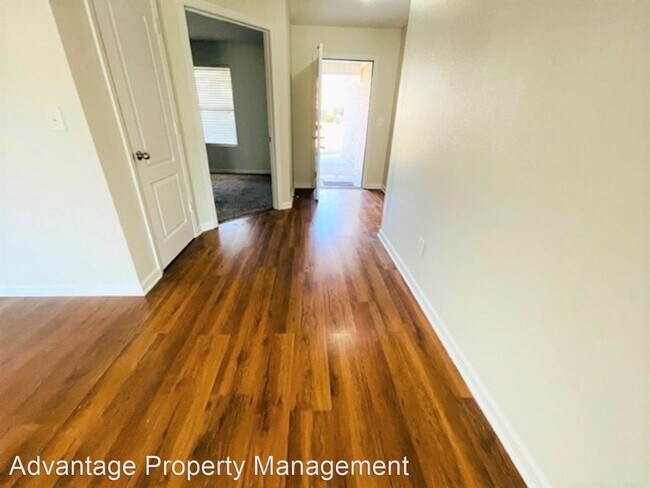 Building Photo - 3 br, 2 bath House - 103 Thornley Court