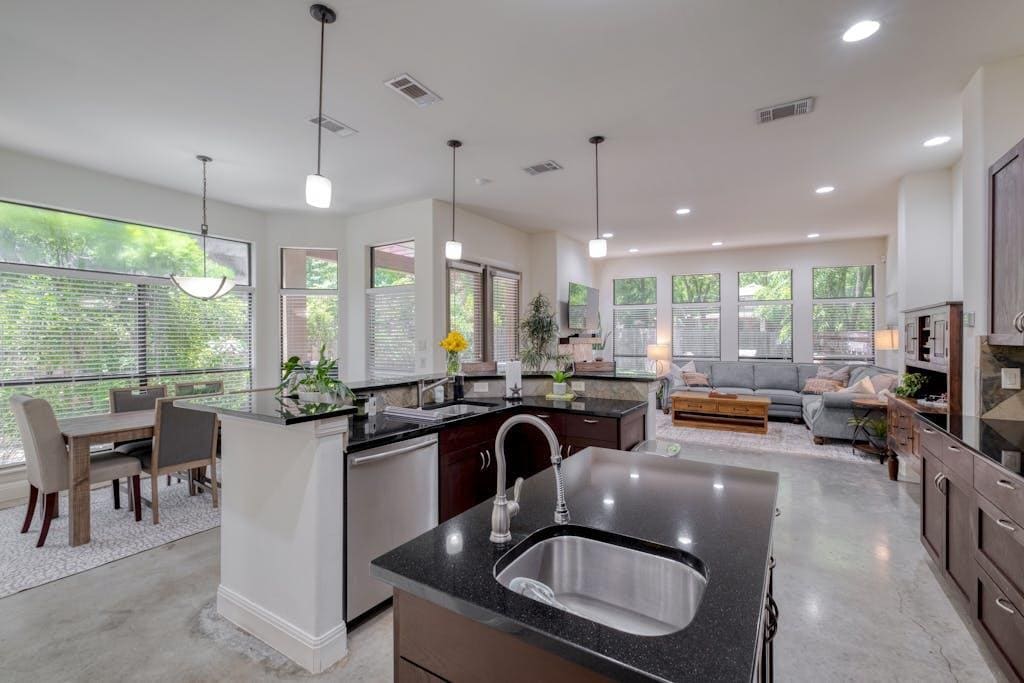 Foto principal - 2312 Thornton Rd