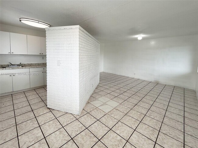 Foto del edificio - 3049 NW 9th Ave