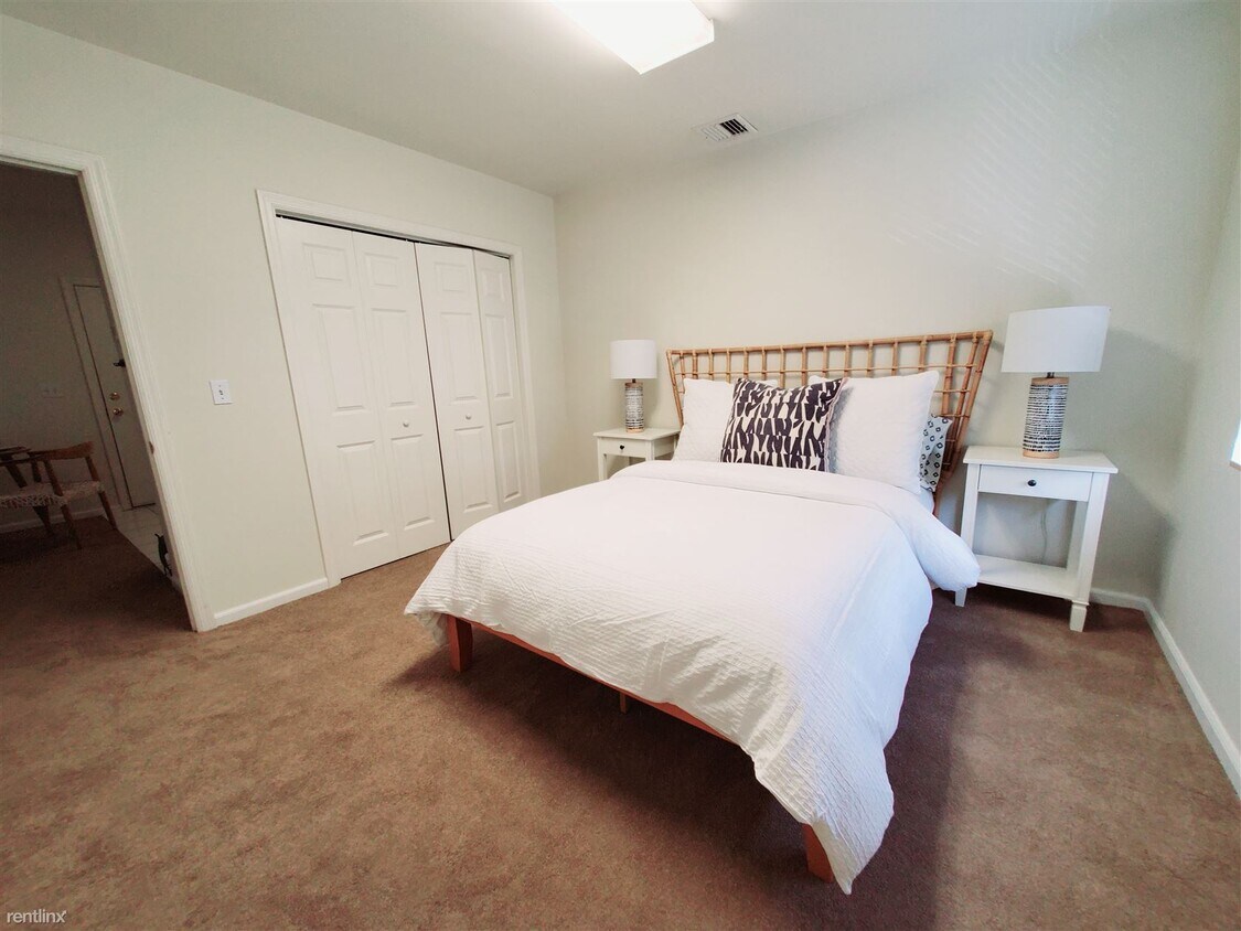 Foto del edificio - 1 br, 1 bath Condo - 29 Parker Ave