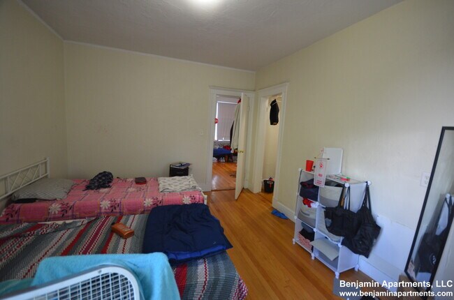 Building Photo - 1163 Boylston St